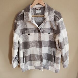 🍄? Z Supply Checkered Jacket in Cream and Gray sz M